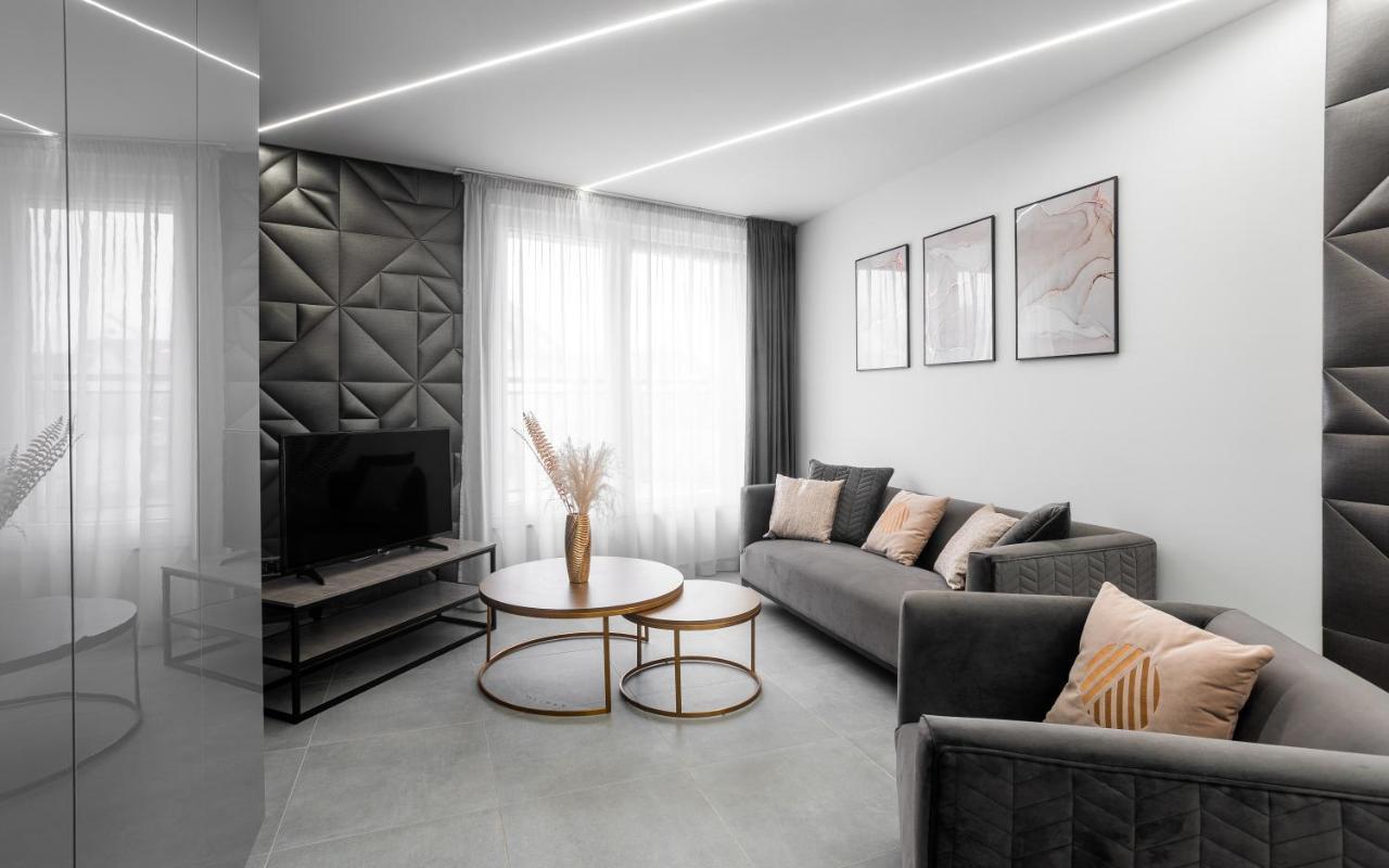 Avand Apartments เดเบรตเซน ภายนอก รูปภาพ
