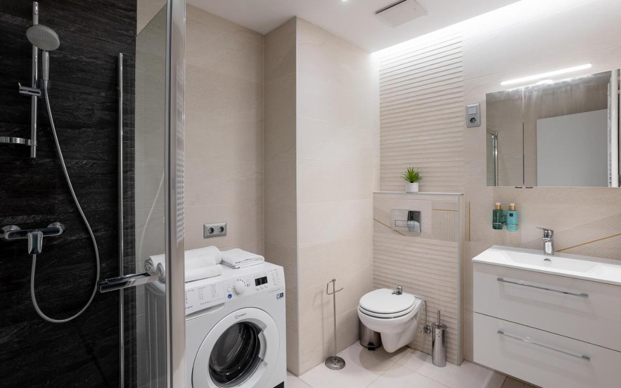 Avand Apartments เดเบรตเซน ภายนอก รูปภาพ